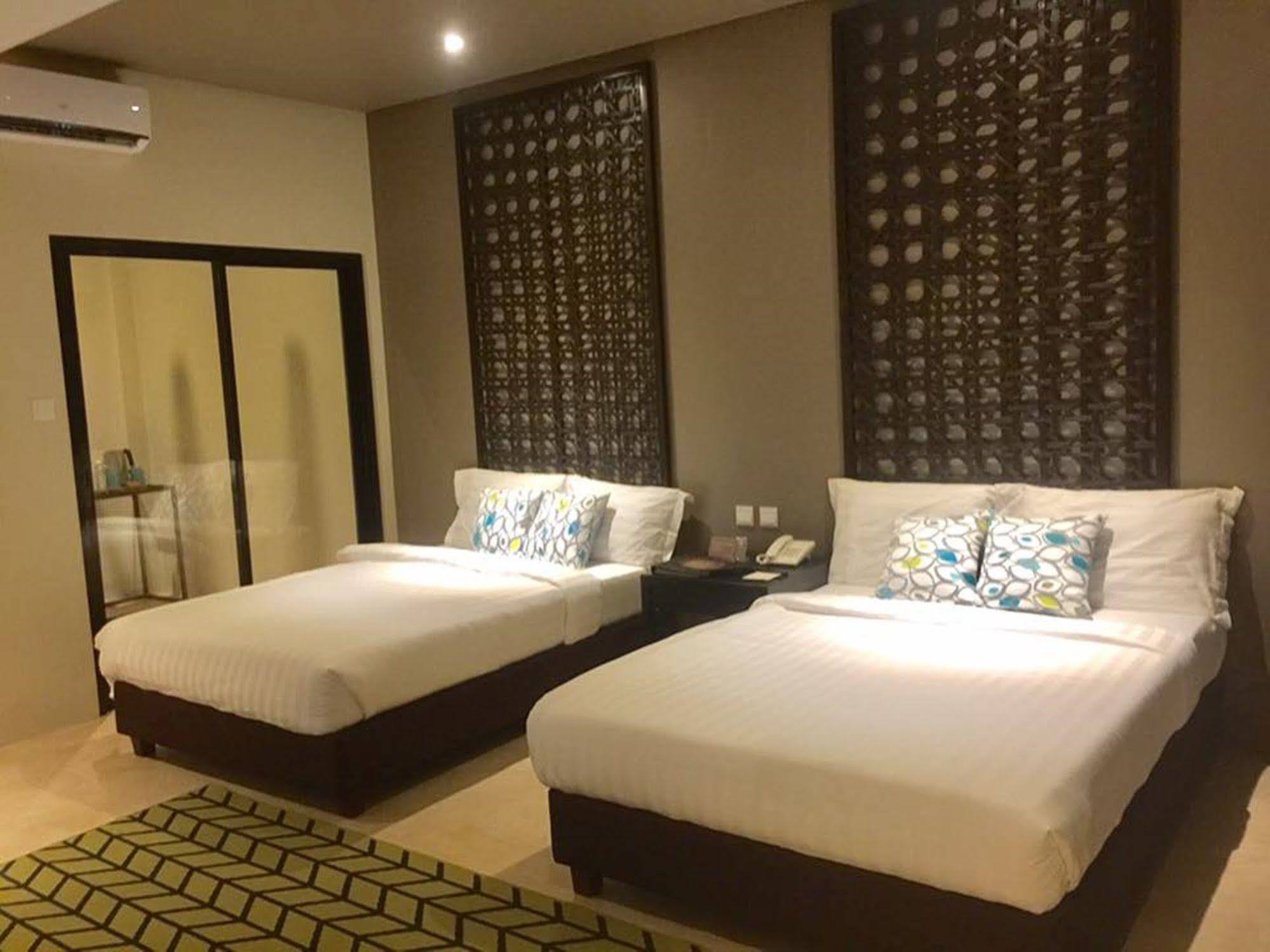The Oriental Leyte Otel Palo Dış mekan fotoğraf