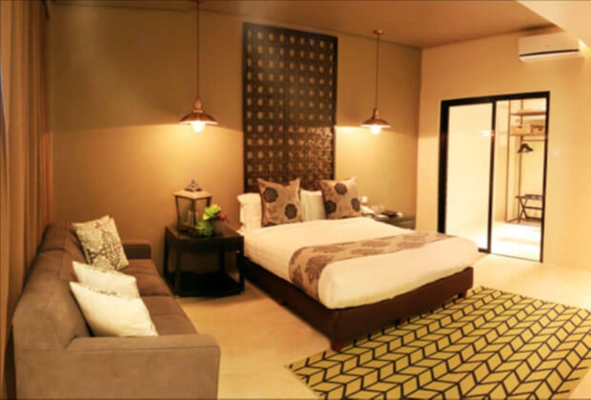The Oriental Leyte Otel Palo Dış mekan fotoğraf
